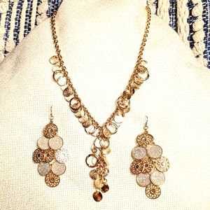 Gold-tone Necklace and Earrings Set. Costume Fashion Jewelry Filigree Discs